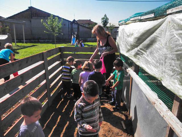 Έσπειραν και φύτεψαν τα δικά τους λαχανικά στον Παιδικό Σταθμό Αγγελοχωρίου